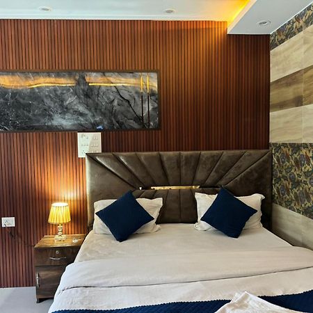 Hotel Dev Ganga Rishīkesh Zewnętrze zdjęcie