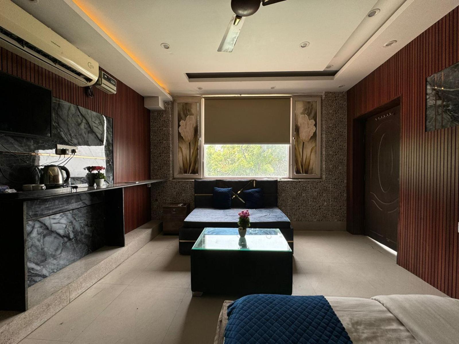 Hotel Dev Ganga Rishīkesh Zewnętrze zdjęcie