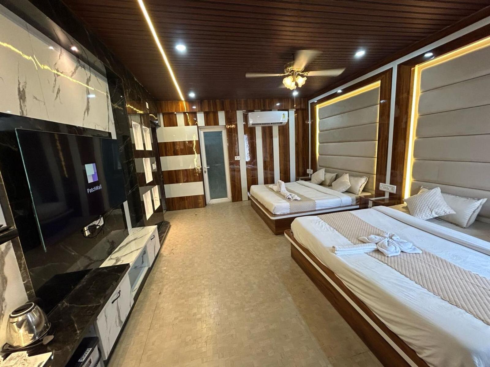 Hotel Dev Ganga Rishīkesh Zewnętrze zdjęcie